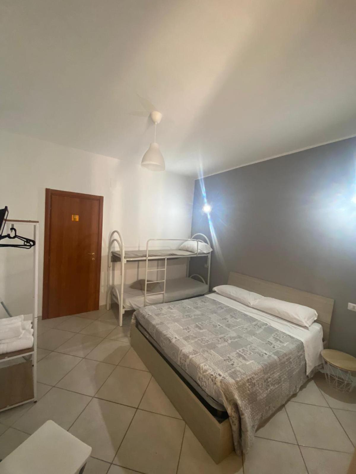 Bedroompompei With Free Parking Luaran gambar