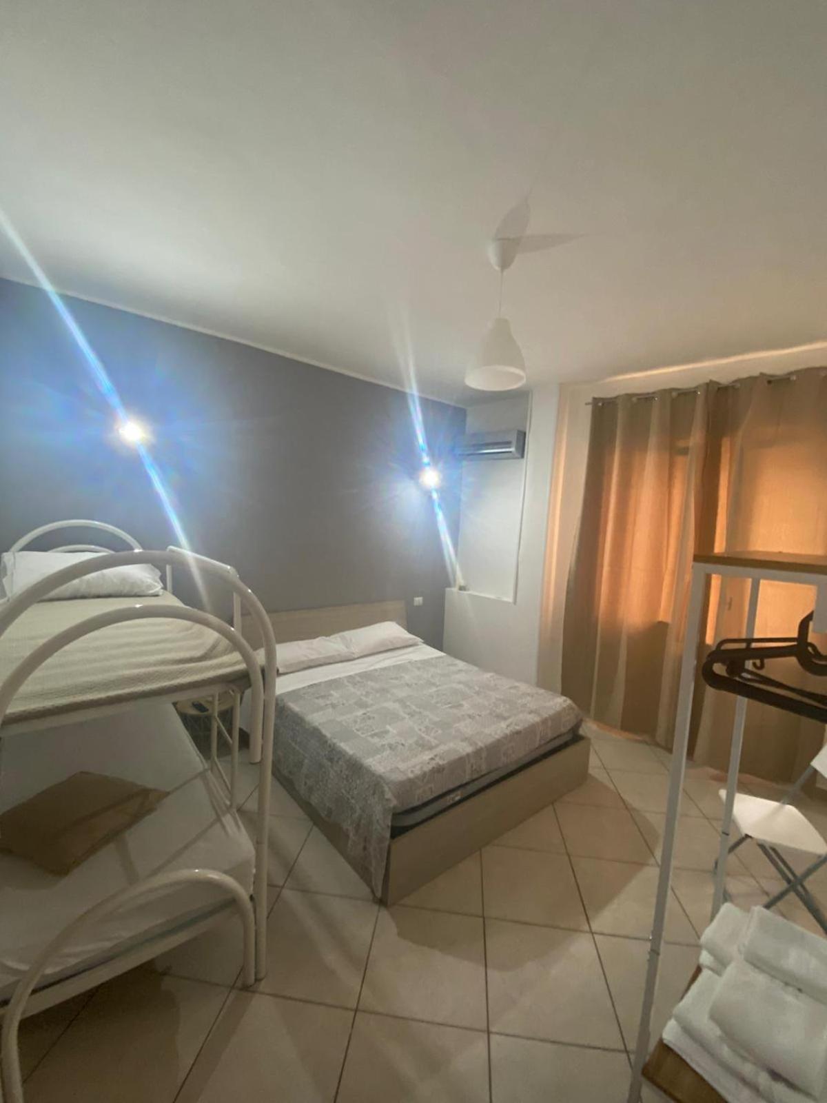 Bedroompompei With Free Parking Luaran gambar
